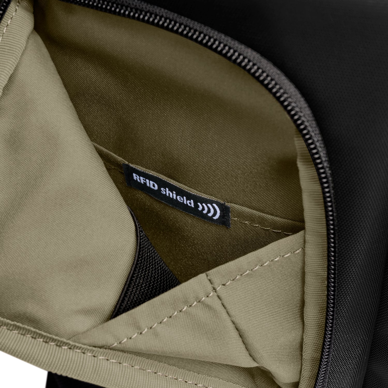 Briggs &amp; Riley Slim Expandable Backpack Black RFID Pocket Close-up