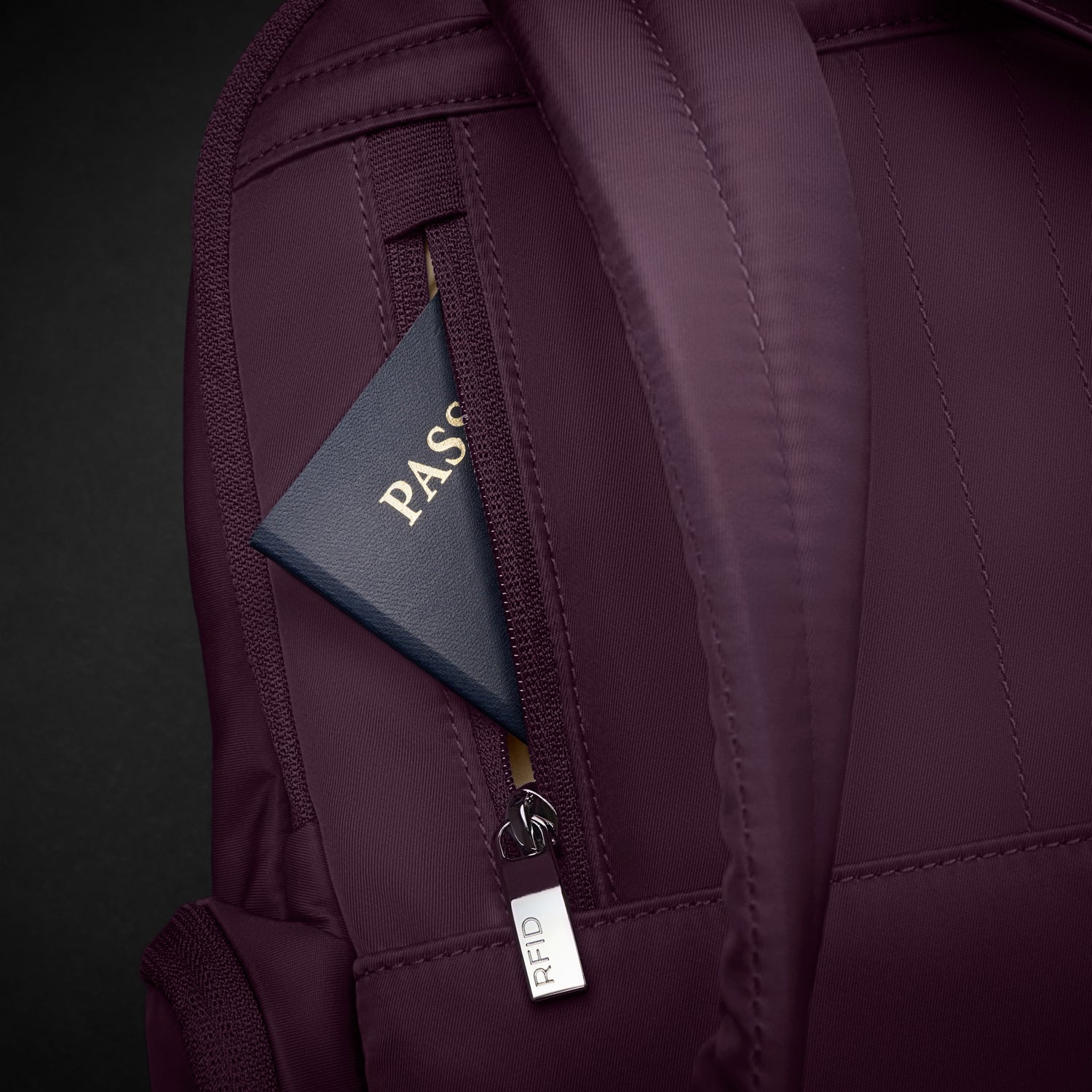 #color_plum