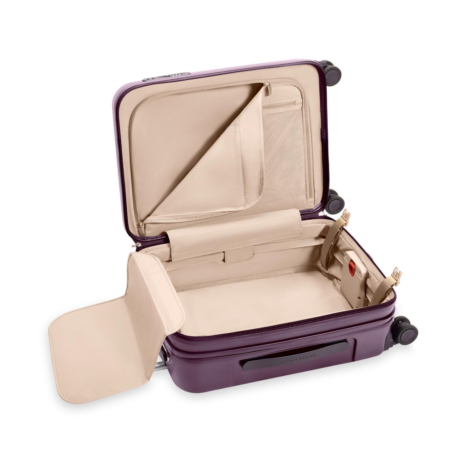 Global 21 inch Carry-on Expandable Spinner