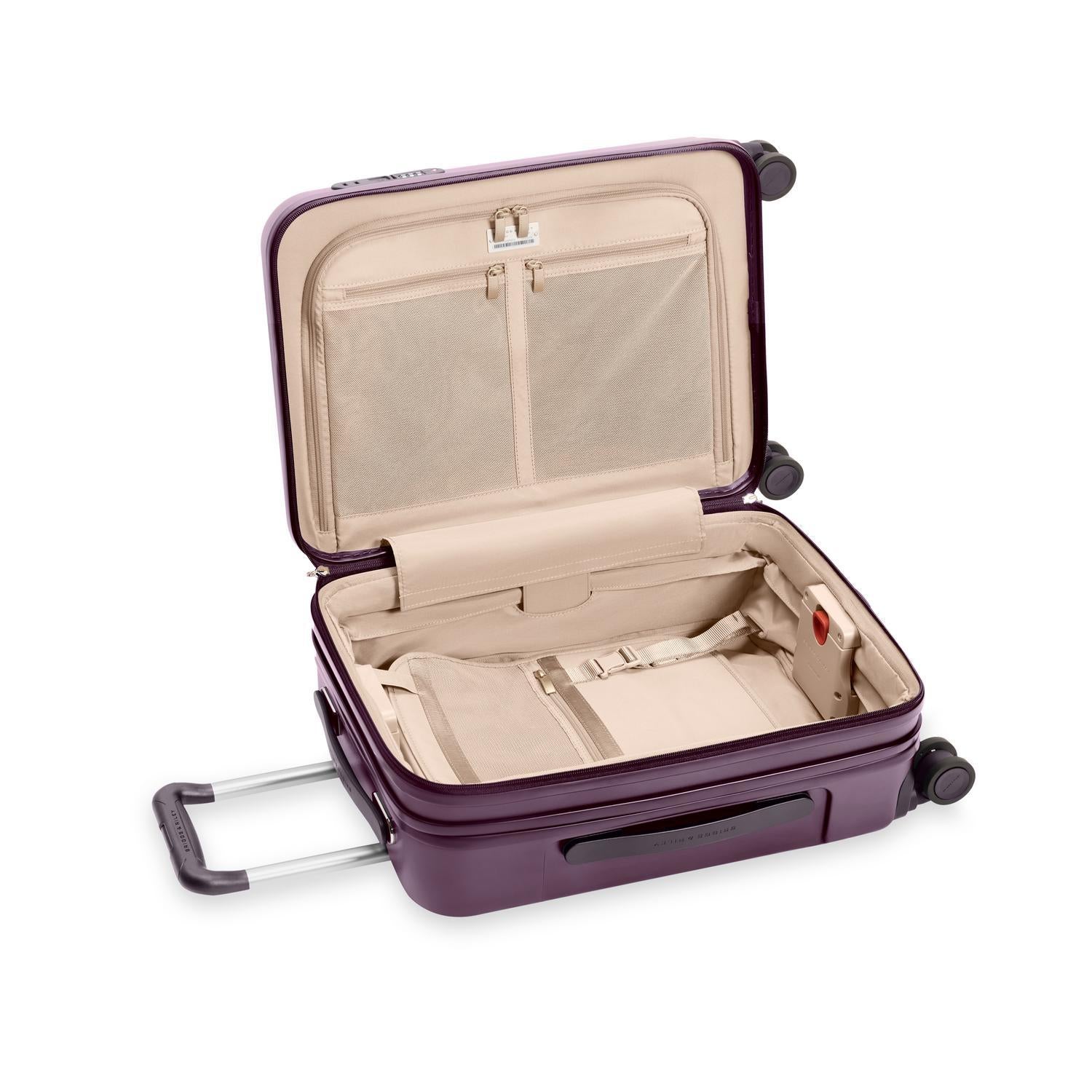 Global 21 inch Carry-on Expandable Spinner