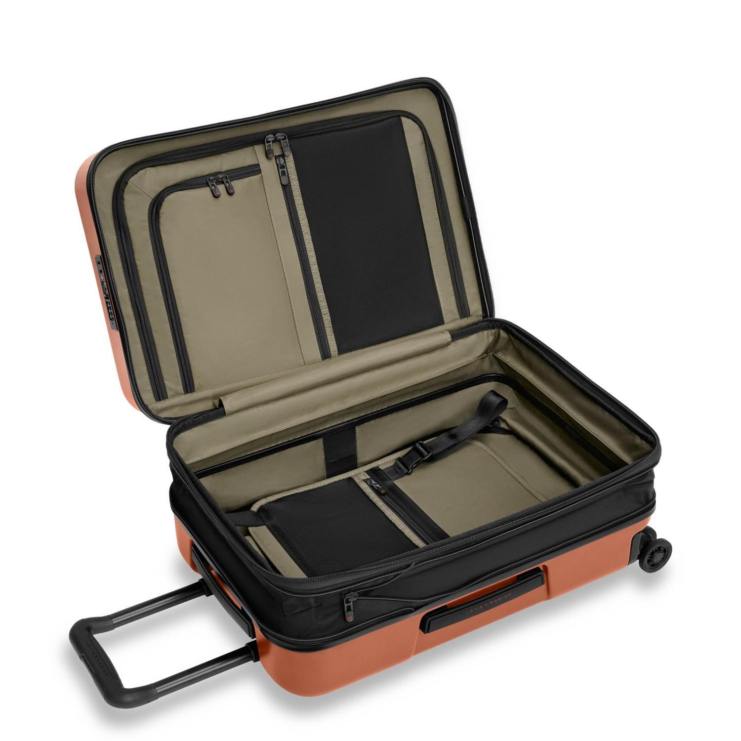 Essential 22“ Hardside Carry-On Expandable Spinner