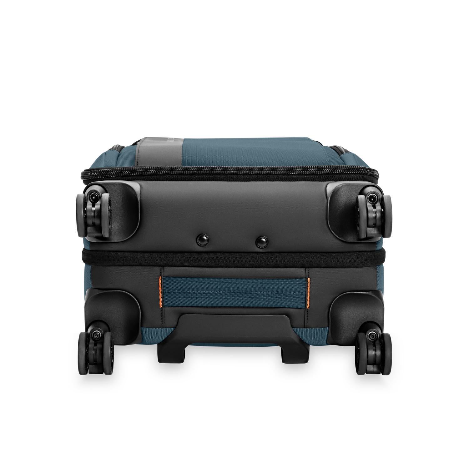 ZDX Essential 22" Carry-On Expandable Spinner