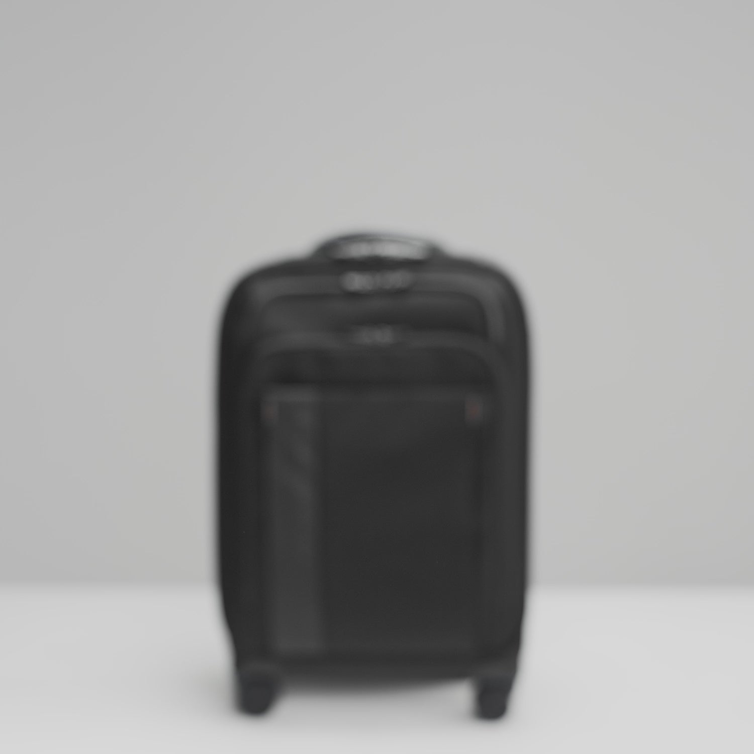 ZDX Essential 22" Carry-On Expandable Spinner