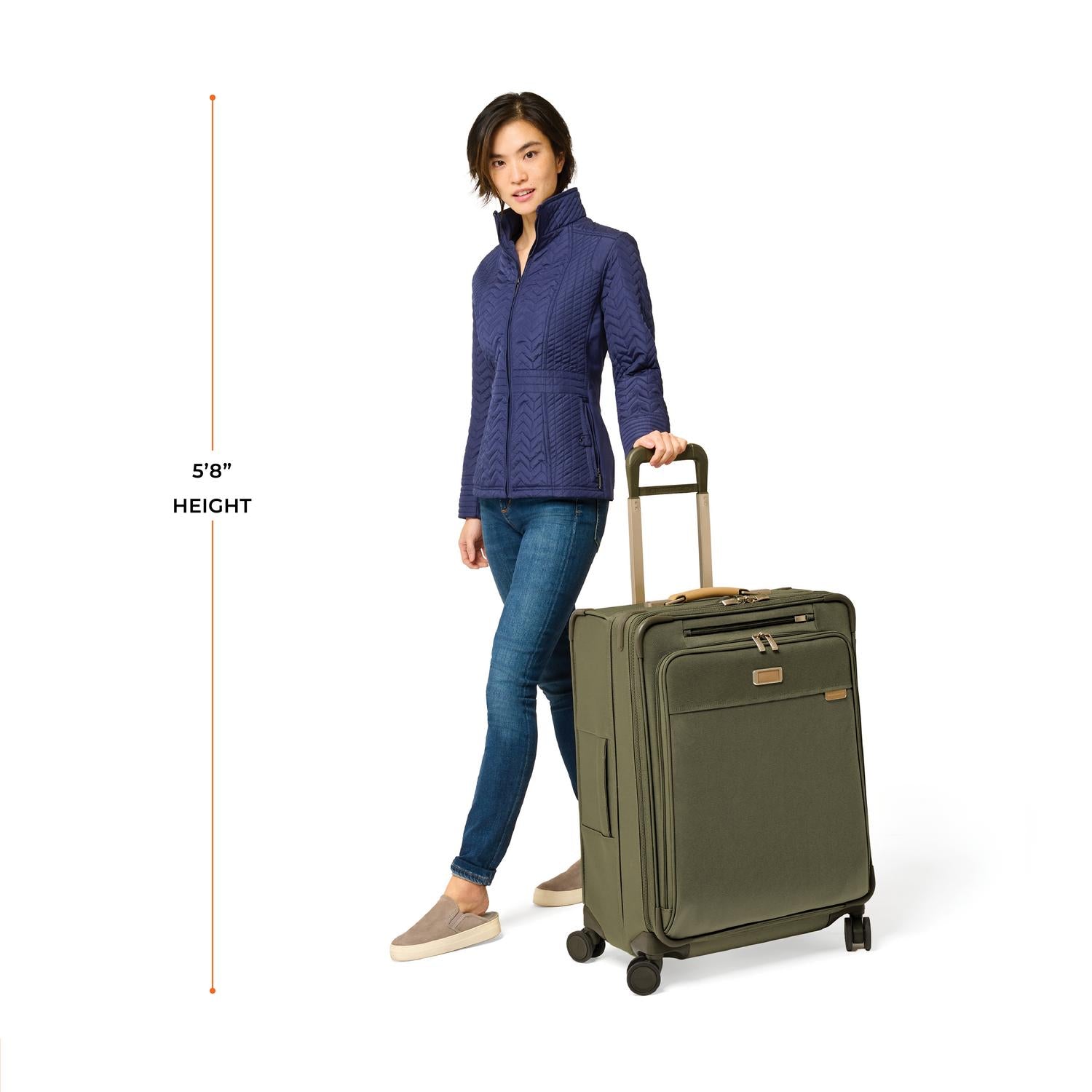 Briggs and Riley Medium Expandable Spinner Model Height 5&