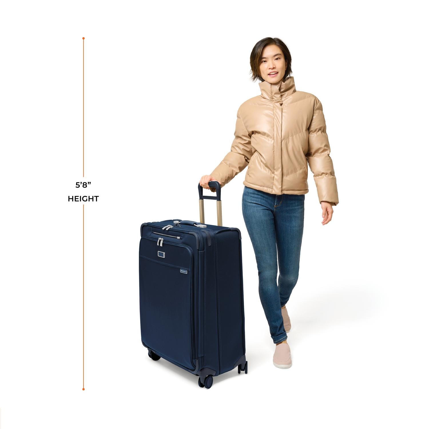 Briggs and Riley Large Expandable Spinner Model Height 5&