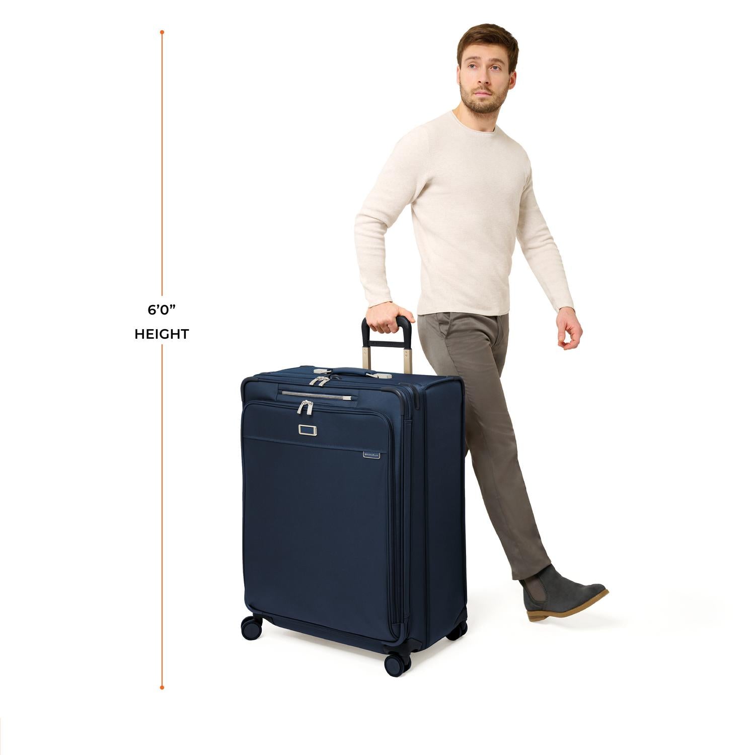 Briggs and Riley Extra Large Expandable Spinner Model Height 6&