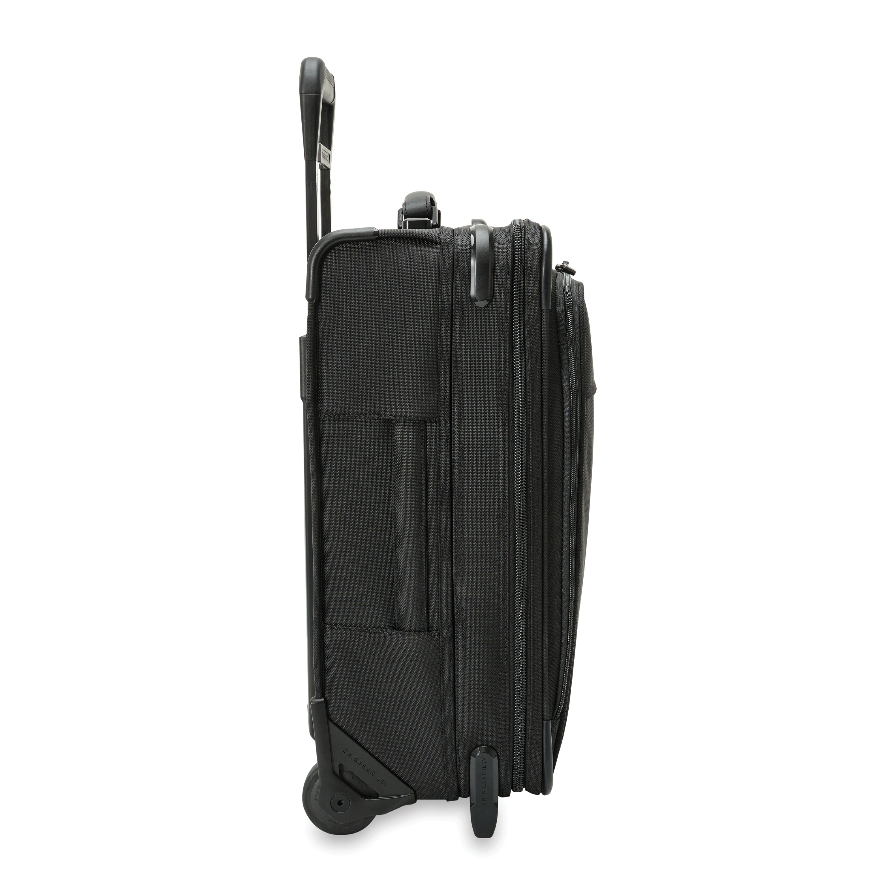 A GIF demonstrating the size of the Briggs &amp; Riley Baseline Global 21" 2-Wheel Expandable Carry-On by expanding and compressing.